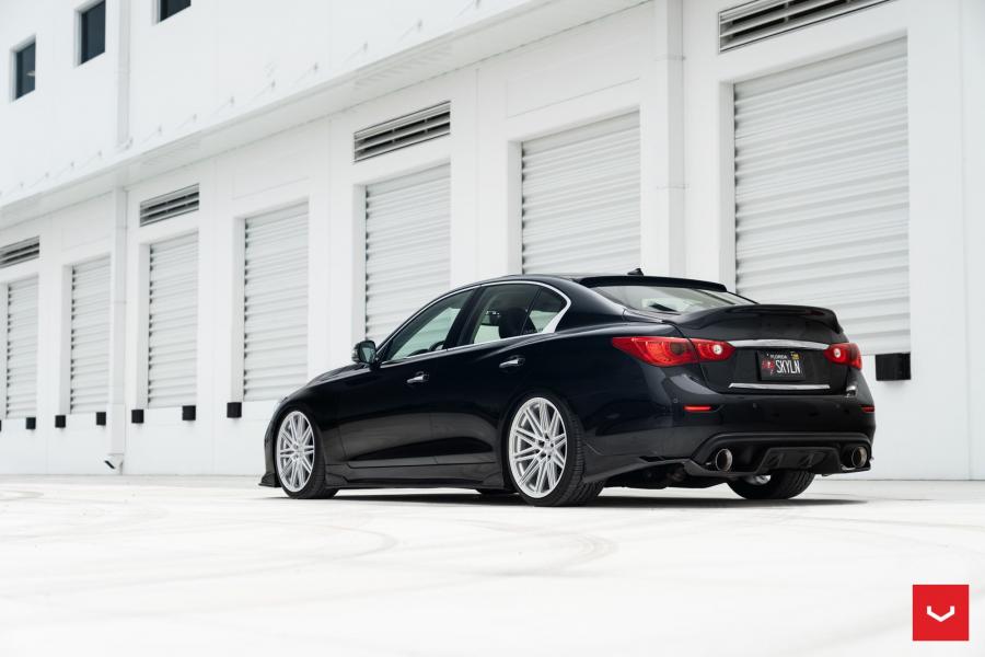  Infiniti Q50S on Vossen Wheels (CV10) 2019 года  (фото 8 из 21)
